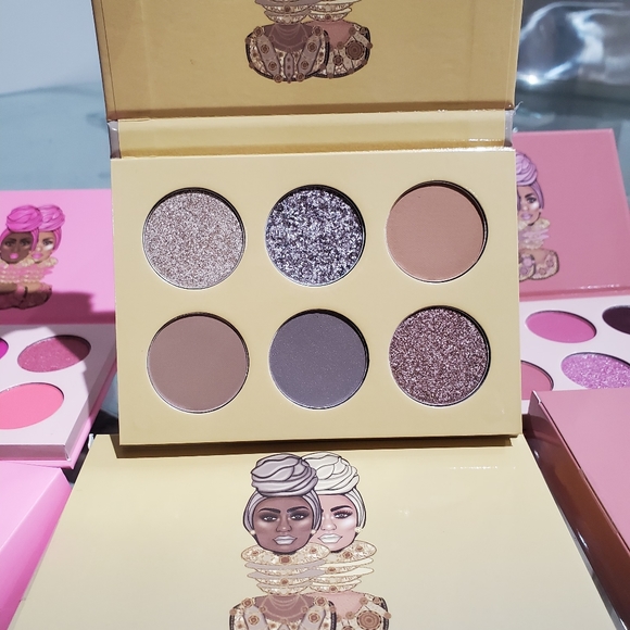 Juvia's Place The Taupes Mini Eyeshadow Palettes - Picture 4 of 4